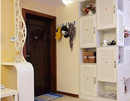 2017玄關(guān)鞋柜這樣設(shè)計(jì)，功能與美觀兼?zhèn)洌?>

                        <h4><font>2017玄關(guān)鞋柜這樣設(shè)計(jì)，功能與美觀兼?zhèn)洌?/font><span>2017-07-15</span></h4>

                        <p>入戶玄關(guān)是客人進(jìn)入家庭的第一印象，居住人的興趣愛好和品味也由此體現(xiàn)，入戶玄關(guān)柜如今已經(jīng)成為每個(gè)家庭的必需品，那么2017年流行什么樣的入戶玄關(guān)柜設(shè)計(jì)呢？下面幾款可以供大家參考。</p>

                        <a href=