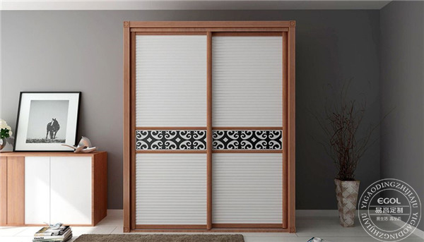 定制衣柜移門(mén)價(jià)格怎么算？