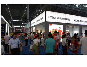 易高定制家居網(wǎng)址多少？