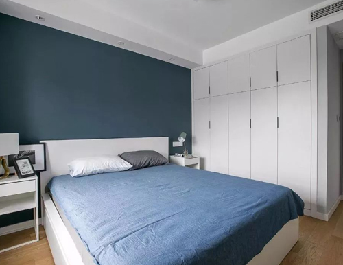 臥室定制衣柜，你知道應(yīng)該怎么選擇嗎？