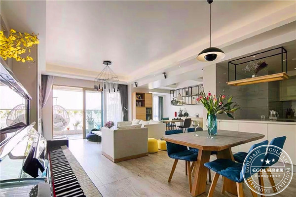 現(xiàn)代簡約風(fēng)