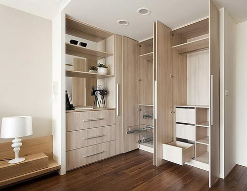  婚房定制衣柜要注意什么？婚房衣柜怎么布局好？