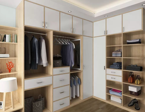  定制家具和成品家具，消費(fèi)者應(yīng)該如何選擇？