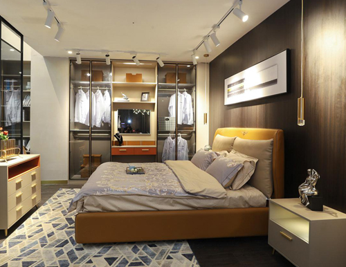  定制衣柜應(yīng)該怎么選品牌？定制衣柜多少預(yù)算合適？