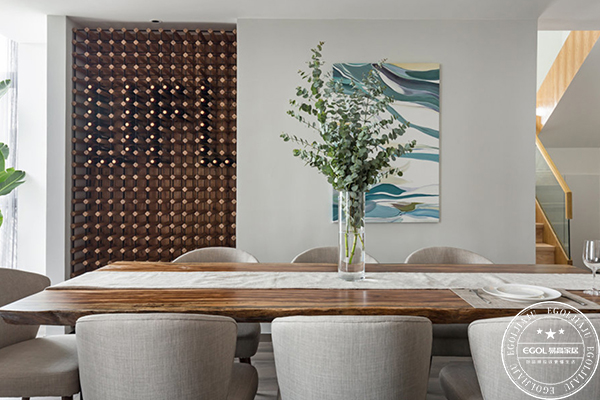 和成品家具相比定制家具有哪些優(yōu)勢？