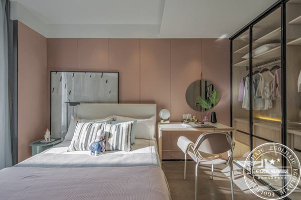 定制衣柜選擇什么板材最為穩(wěn)妥？