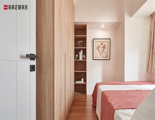 定制衣柜的優(yōu)勢(shì)有哪些？